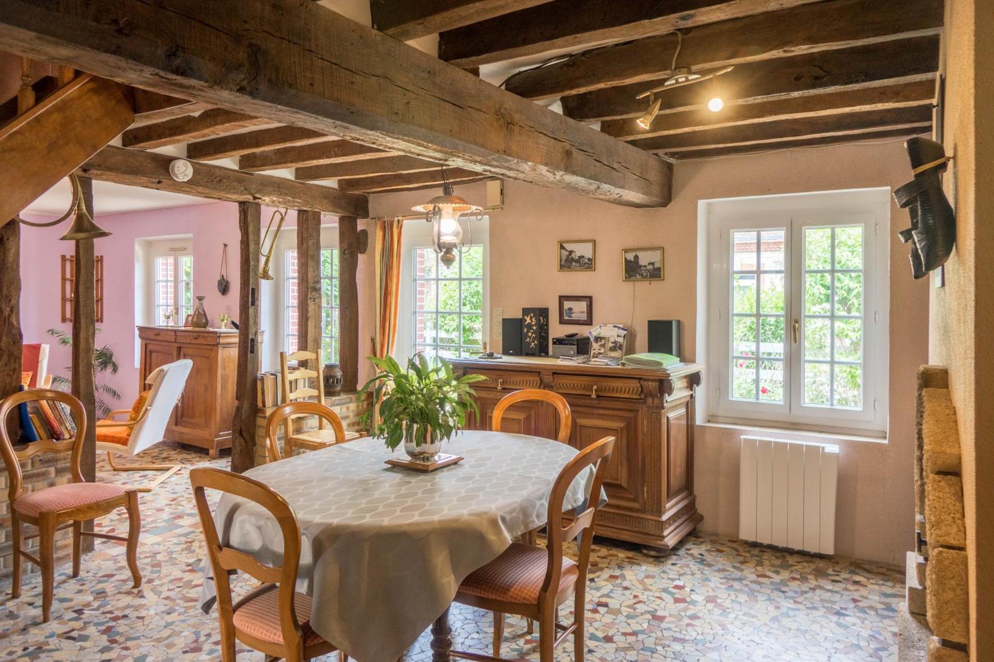 Chantilly ,Petit Dejeuner Et Table D'Hotes Possible Noyers  Zewnętrze zdjęcie
